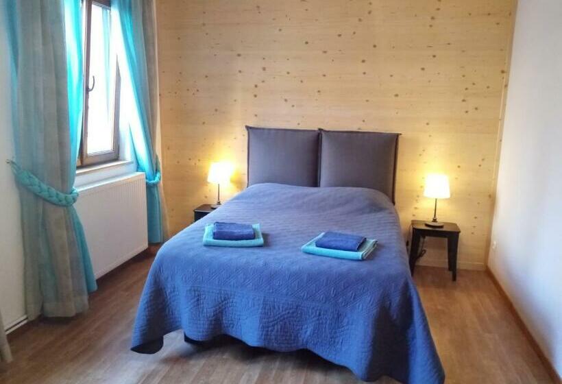 اتاق استاندارد سه نفره, Chambres Thirion