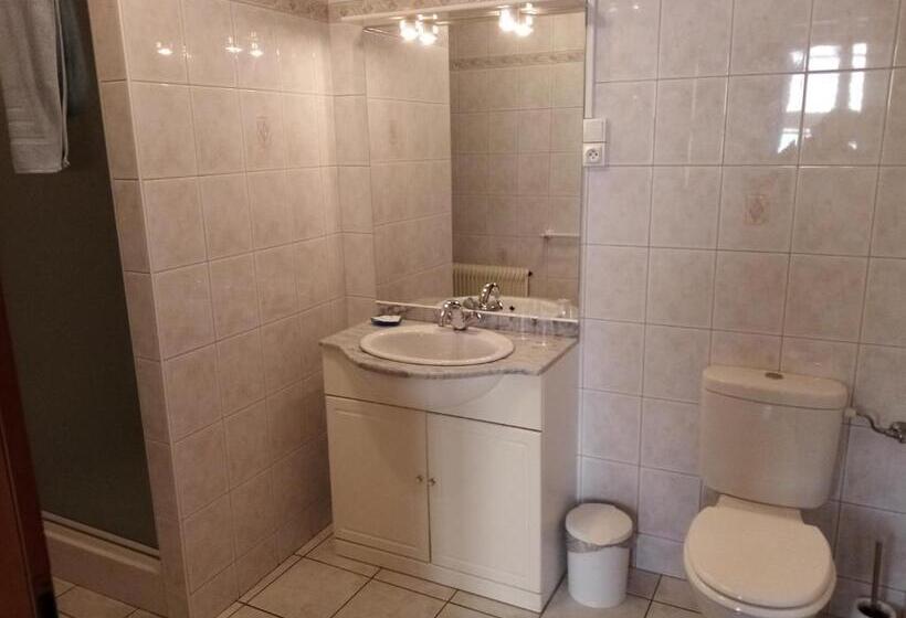 اتاق استاندارد سه نفره, Chambres Thirion