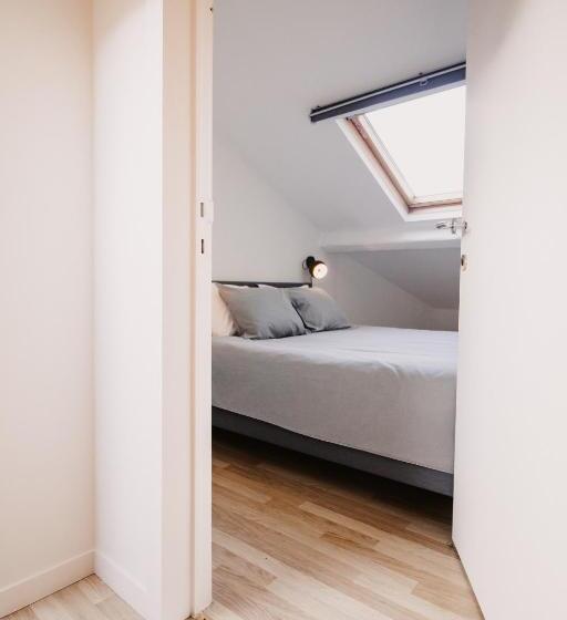 آپارتمان 2 خوابه, Central And Cozy In Brussels