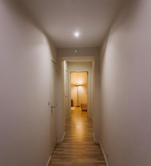 آپارتمان 3 خوابه, Central And Cozy In Brussels