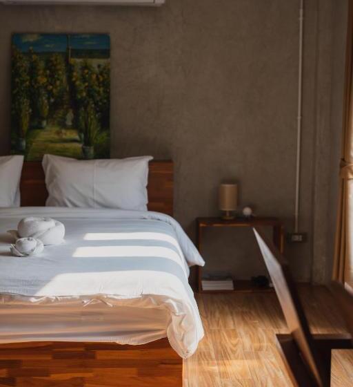 Стандартный Номер Кровать Кинг, Banmai87 Guest House บ้านไม้87 เกสต์เฮ้าส์