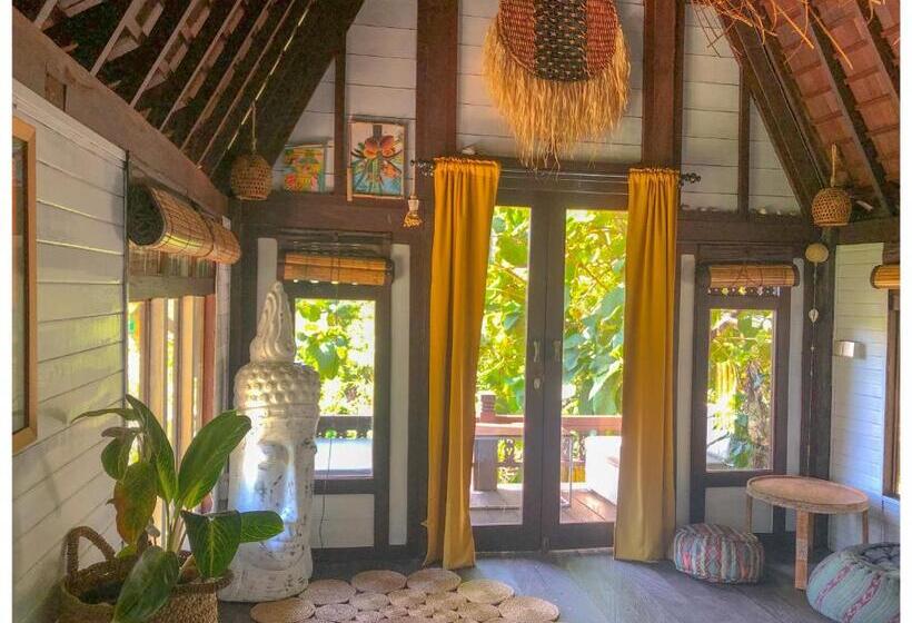 خانه 2 خوابه, Sriyana Uluwatu