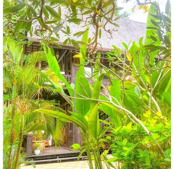 خانه 2 خوابه, Sriyana Uluwatu