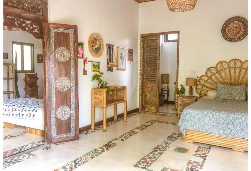 بنگله خانوادگی, Sriyana Uluwatu