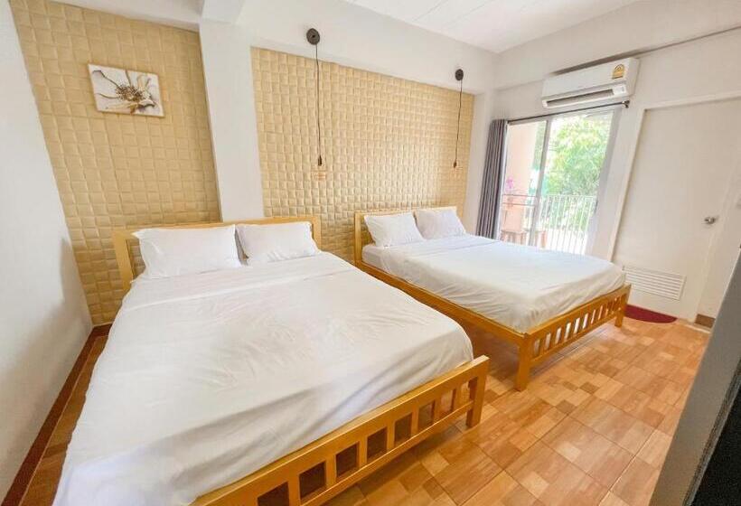 اتاق خانوادگی, Pranot Apartment & Spa