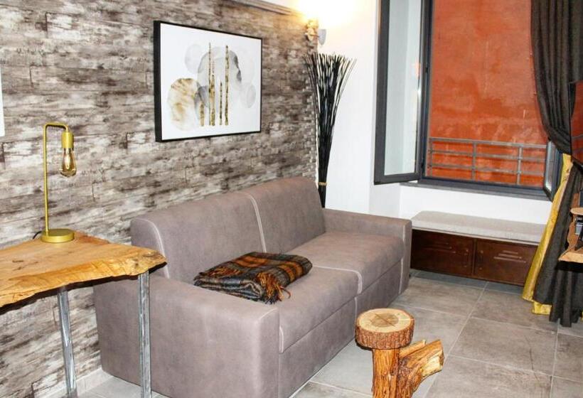 سوئیت 2 خوابه, B&b Quispaccanapoli