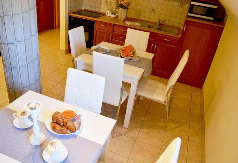 اتاق استاندارد, Gyula Wellness Villa