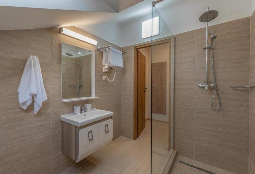 آپارتمان 1 خوابه با بالکن, Hídfő Apartman Nyugalom Szigetei