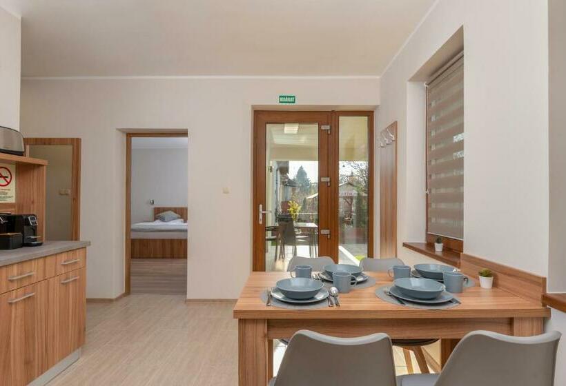 آپارتمان 2 خوابه, Hídfő Apartman Nyugalom Szigetei