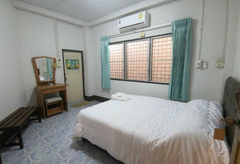 디럭스 룸, บ้านพรศรี Homestay