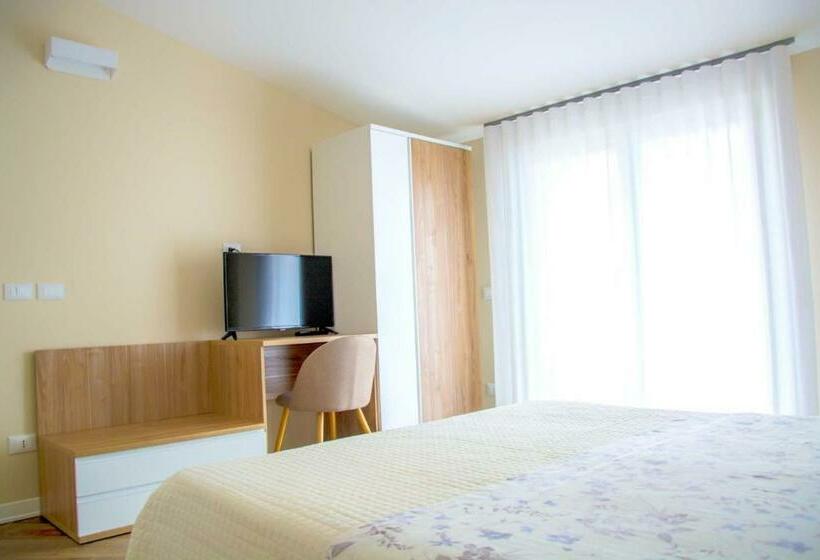 اتاق لوکس, B&b Martina