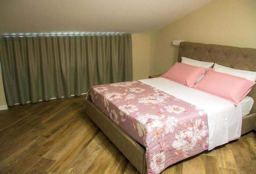 اتاق لوکس, B&b Martina