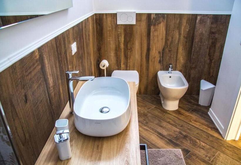 اتاق لوکس, B&b Martina