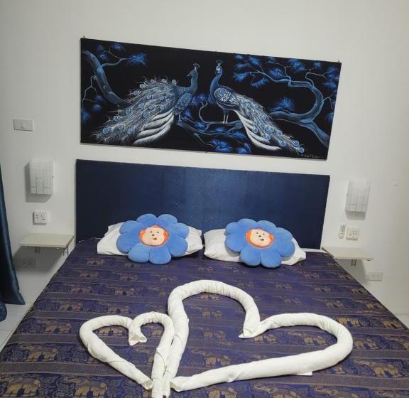 اتاق استاندارد با تخت بزرگ, B&b Namo Phuket