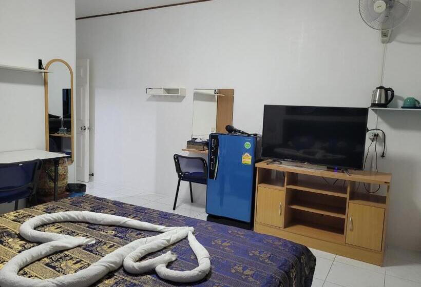 اتاق استاندارد با تخت بزرگ, B&b Namo Phuket