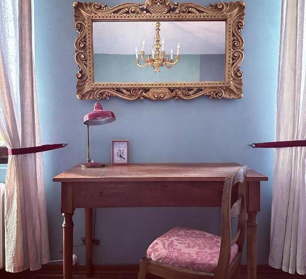 سوییت با چشم‌انداز باغ, B&b Podere Merlo