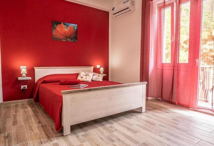 اتاق استاندارد با بالکن, Boss Guest House