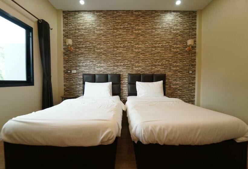 اتاق استاندارد با چشم‌انداز کوهستان, Chillax Khaosok Hostel   Sha Certified