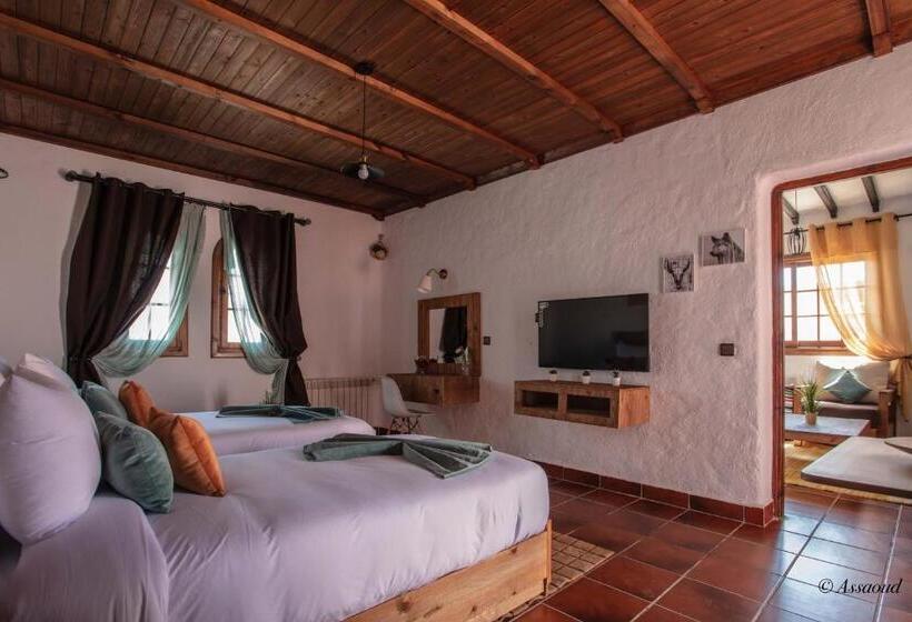 سوییت جونیور با بالکن, El Cortijo & Spa