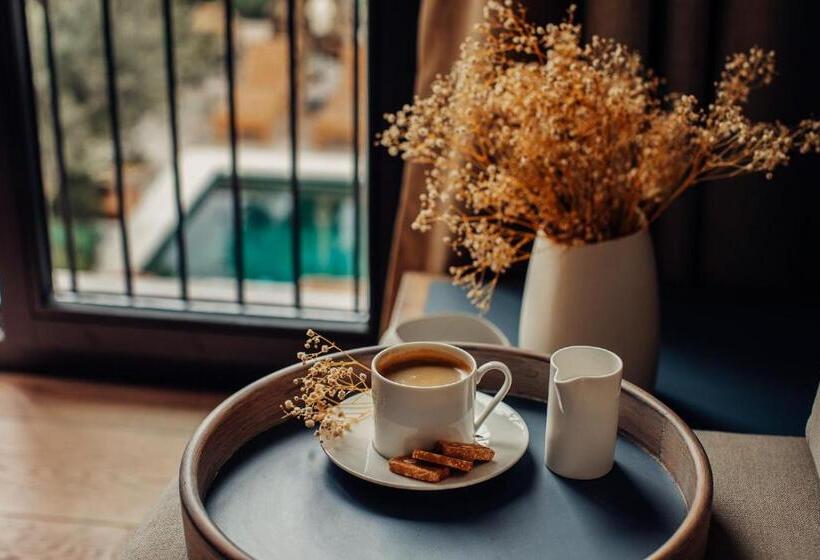 سوییت سوپریور, Bernadet Alaçatı
