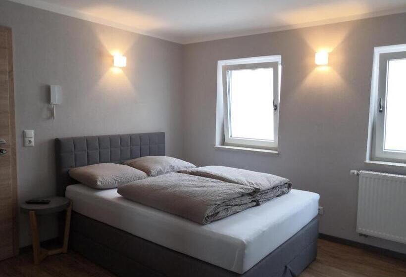 标准工作室, Motel Q   Das Kleine Stadt