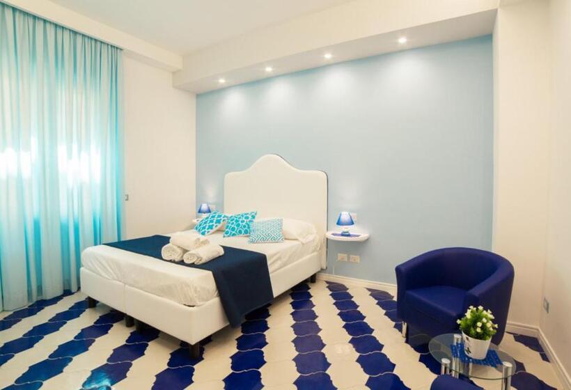 اتاق لوکس, Marilisa Holidays