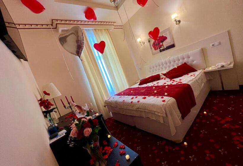اتاق استاندارد با تخت بزرگ, Top Royal Central Brasov