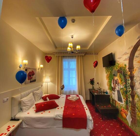 اتاق لوکس با تخت بزرگ, Top Royal Central Brasov