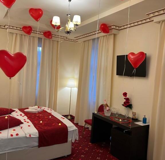 اتاق استاندارد سه نفره, Top Royal Central Brasov