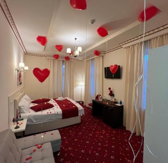 اتاق استاندارد سه نفره, Top Royal Central Brasov