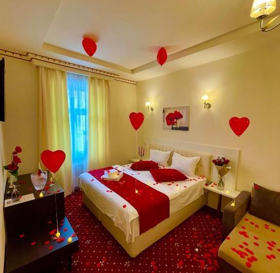 اتاق لوکس چهار تخته, Top Royal Central Brasov