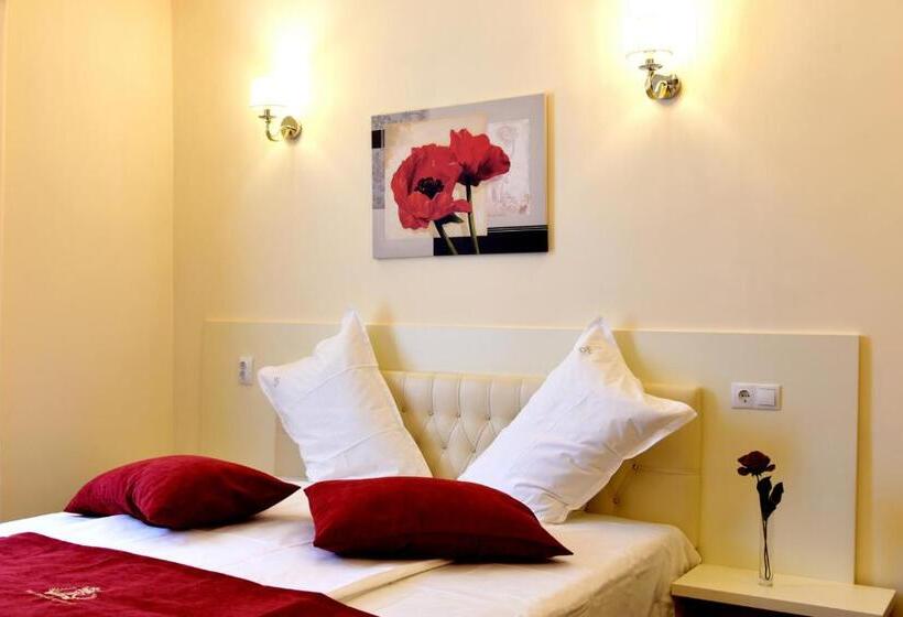 اتاق لوکس چهار تخته, Top Royal Central Brasov