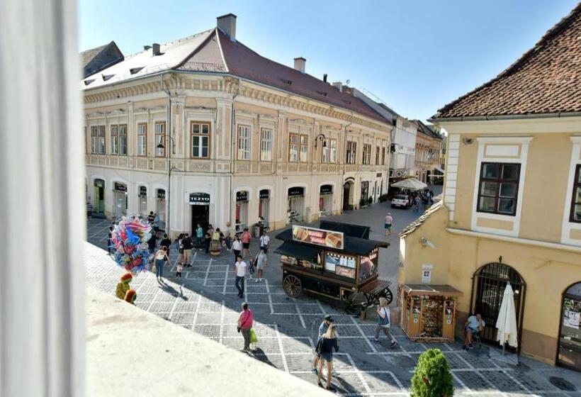 اتاق استاندارد سه نفره, Top Royal Central Brasov