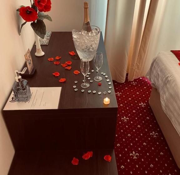 اتاق لوکس چهار تخته, Top Royal Central Brasov