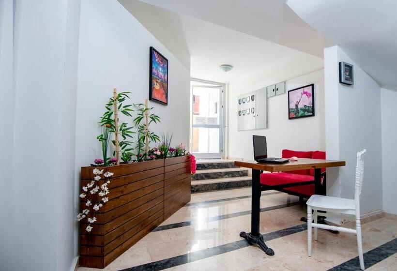 آپارتمان 2 خوابه, Arney Suites