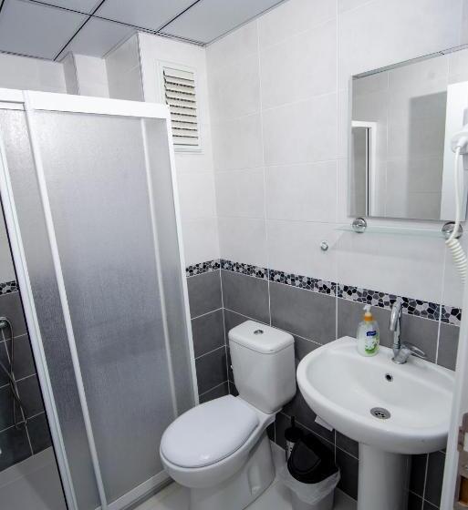 آپارتمان 2 خوابه, Arney Suites