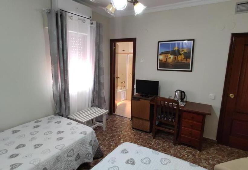 اتاق راحتی سه تخته, H Los Molinos At