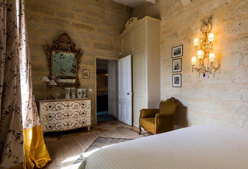Deluxe Suite King Bed, Le Domaine Des Oréades