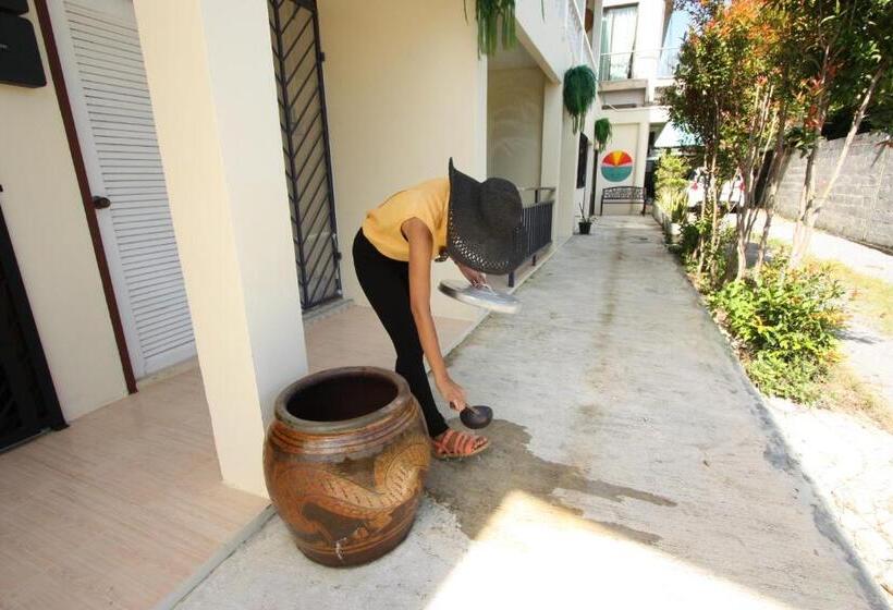 اتاق استاندارد, Sun & Sea Nai Yang Phuket