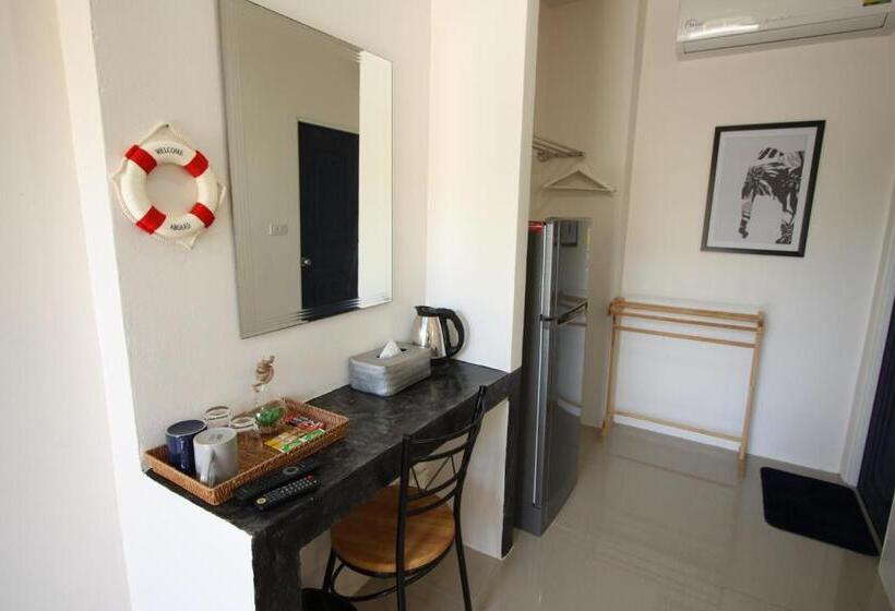 اتاق استاندارد, Sun & Sea Nai Yang Phuket