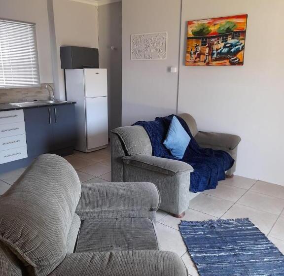 اتاق لوکس با چشم‌انداز باغ, Platberg Self Catering