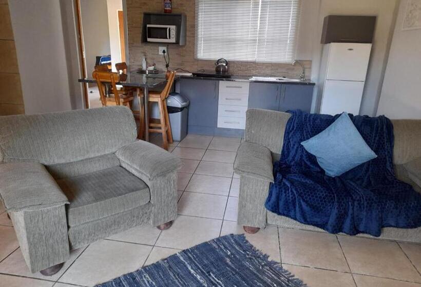 اتاق لوکس با چشم‌انداز باغ, Platberg Self Catering