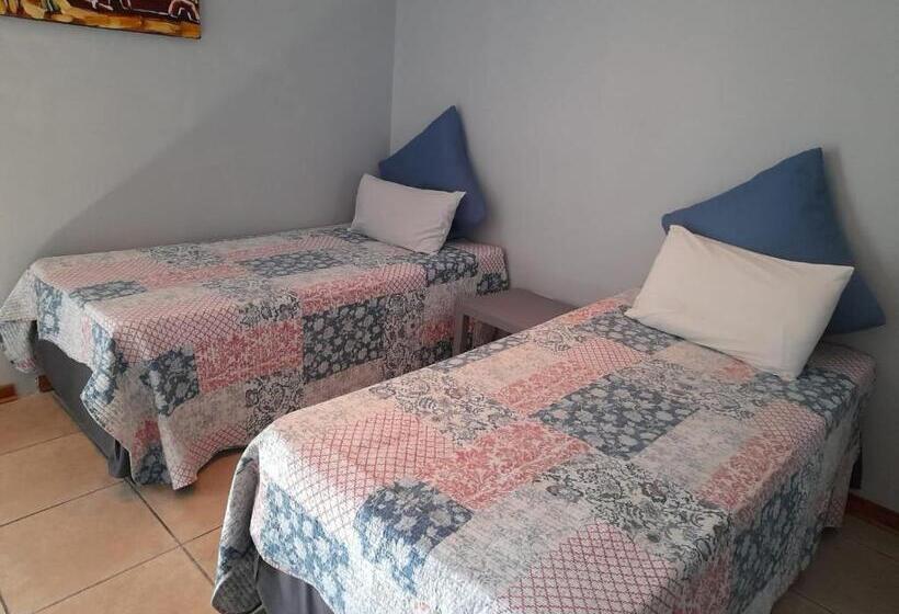اتاق لوکس با چشم‌انداز باغ, Platberg Self Catering