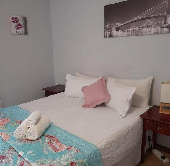 اتاق لوکس با چشم‌انداز باغ, Platberg Self Catering
