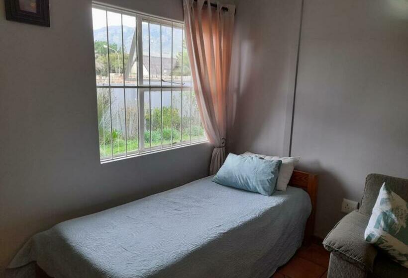 اتاق خانوادگی, Platberg Self Catering