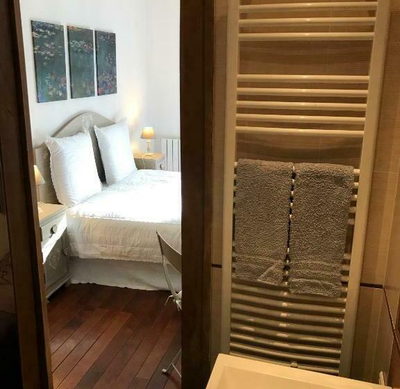 اتاق استاندارد با چشم‌انداز باغ, Rose Garden Mezzanine
