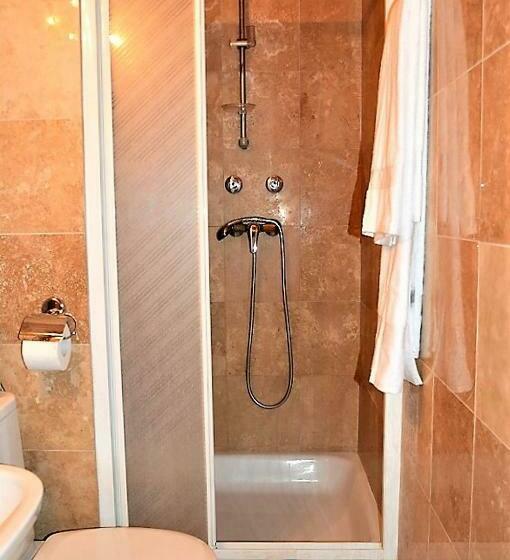 استودیوی استاندارد, Downtown Apartments With Shared Kitchen