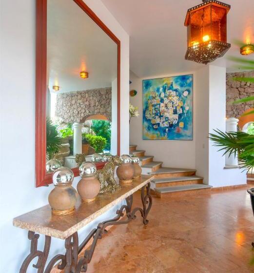 سوییت جونیور, Mi Otra Casa
