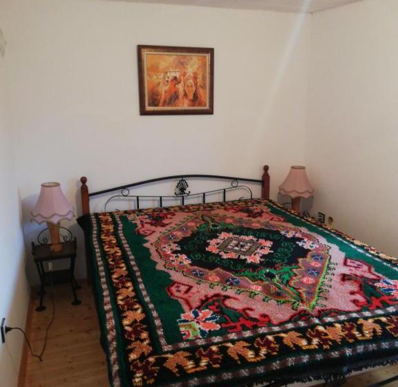 آپارتمان 1 خوابه, къща за гости чичарите