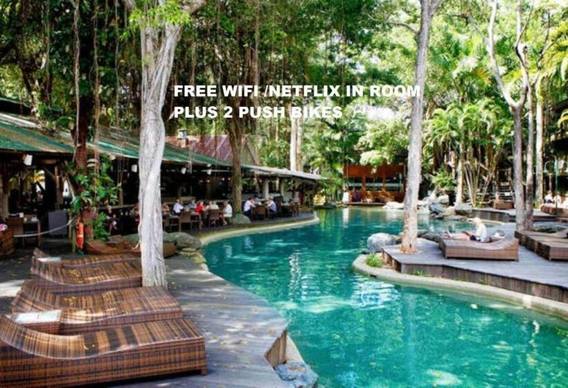 اتاق لوکس با تخت بزرگ, Sonia S At Ramada Resort Free Wifi & Netflix
